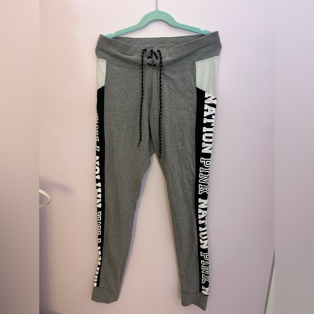 VS Pink Pocket Leggings